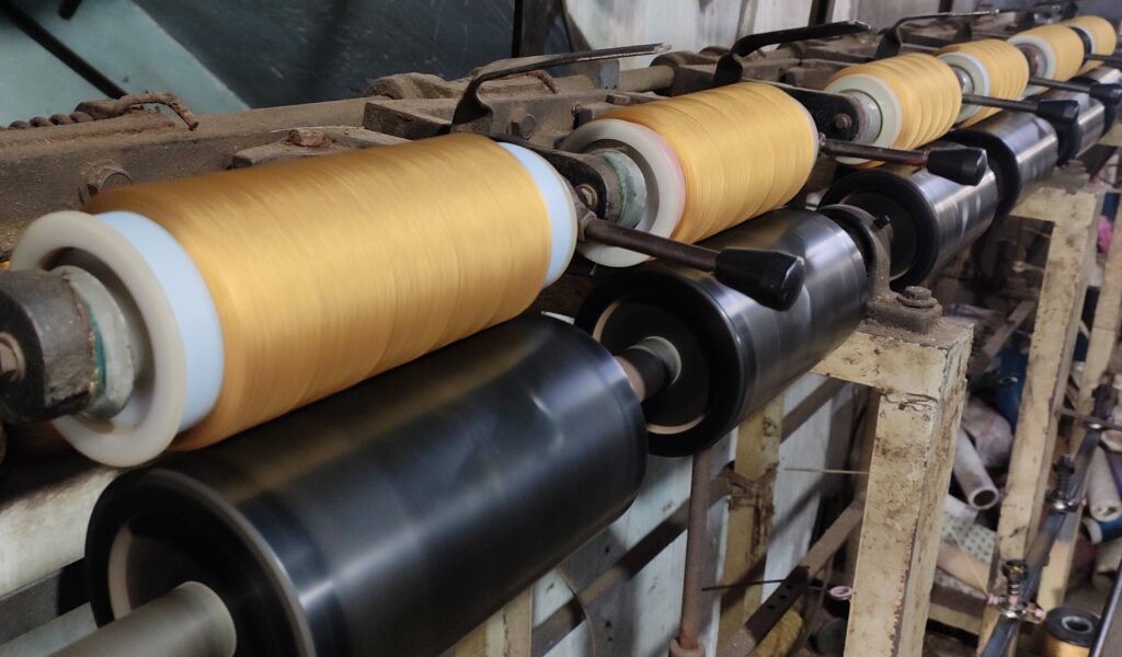 Cone winding machine